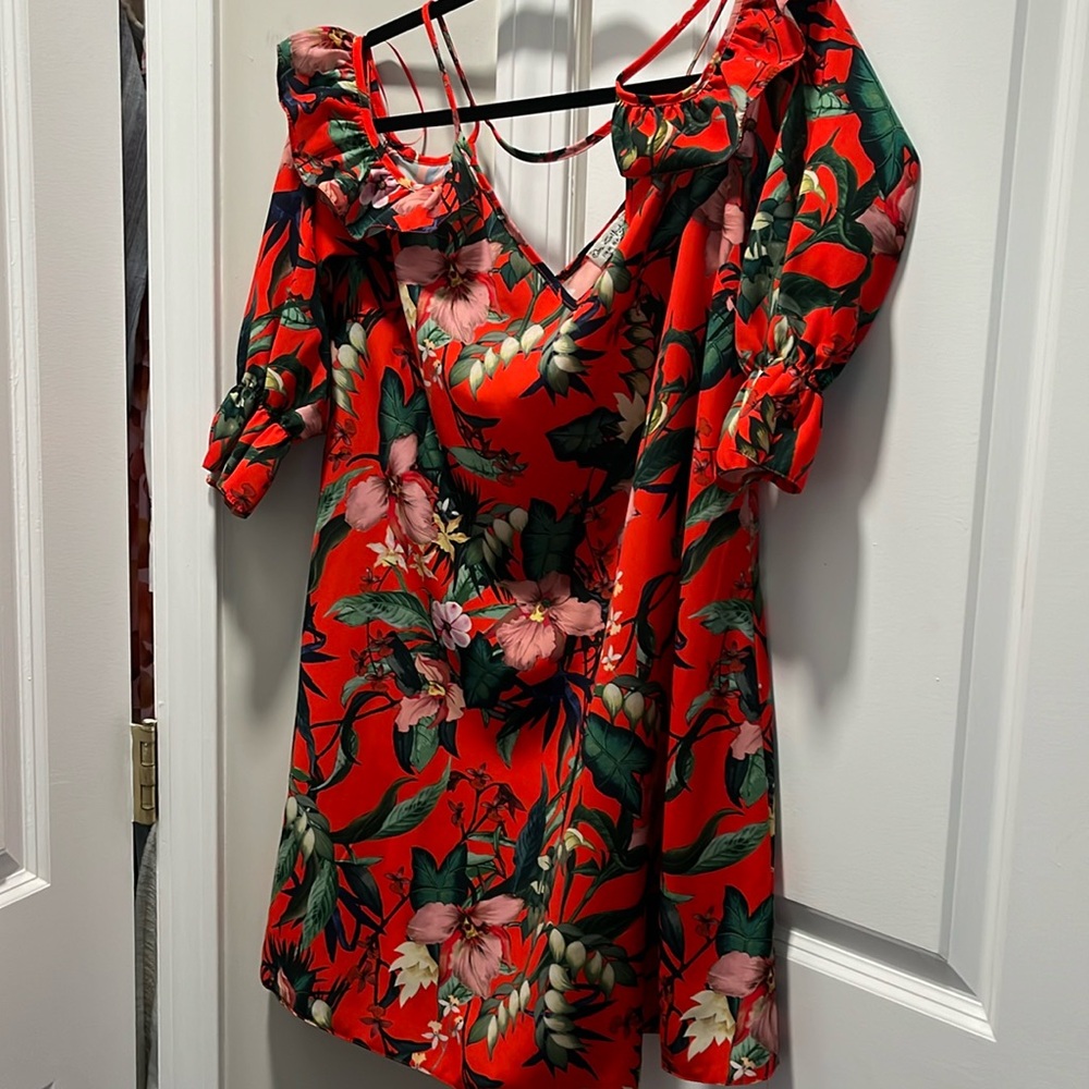Dress tropical floral  sz 8 great construction